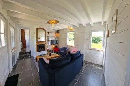Holiday home with terrace and garden in Locquirec, Maison à Locquirec proche des plages - Photo 2