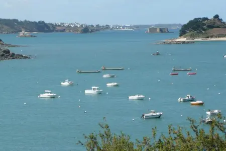 Holiday home with terrace and garden in Locquirec, Maison à Locquirec proche des plages - Photo 19