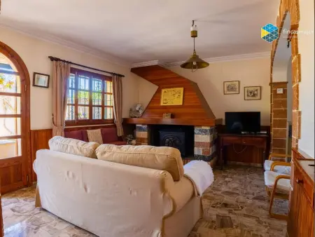 Maison rustique avec piscine, clim, cheminée, jardin à Caimari - Photo 6