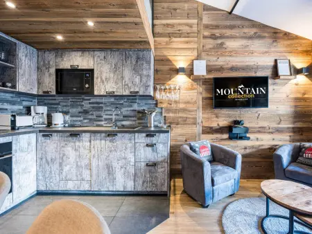 Studio rénové avec balcon au centre Val-d'Isère - Photo 3