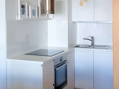 Appartement rénové 47m² - 6 pers, proche pistes et commodités, quartier animé, parking inclus - Photo 5