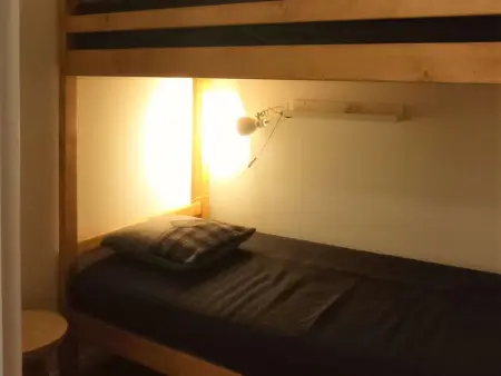 Appartement rénové 47m² - 6 pers, proche pistes et commodités, quartier animé, parking inclus - Photo 9