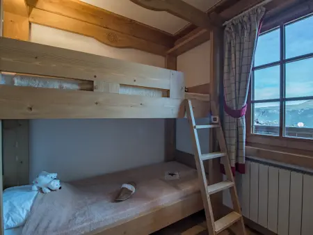 Courchevel 1850 : Élégant Duplex avec Cheminée et WiFi - Photo 7