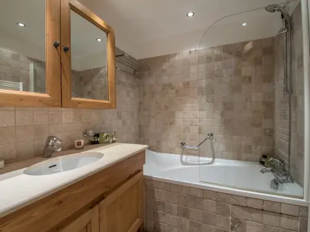 Duplex charme Courchevel 1850 avec cheminée, 6 personnes - Photo 4