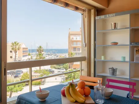 Les Regates, Appartement 4 personnes à Hyères - Photo 2