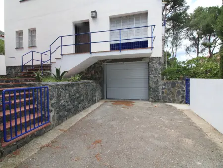 Grand appartement à Llançà avec terrasse et garage, à 50m de la mer - Photo 5