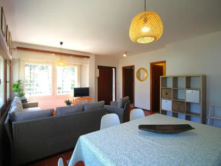 Grand appartement à Llançà avec terrasse et garage, à 50m de la mer - Photo 8