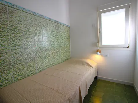 Grand appartement à Llançà avec terrasse et garage, à 50m de la mer - Photo 17