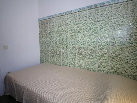 Grand appartement à Llançà avec terrasse et garage, à 50m de la mer - Photo 18