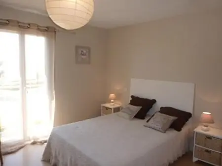 Maison rénovée 4 pièces, terrasse, parking, proche plage et centre-ville - Saint-Gilles-Croix-de-Vie - Photo 15