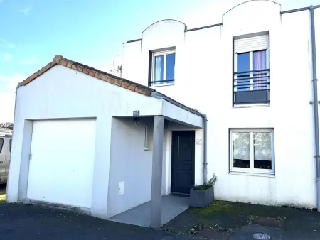 Maison rénovée 4 pièces, terrasse, parking, proche plage et centre-ville - Saint-Gilles-Croix-de-Vie - Photo 18