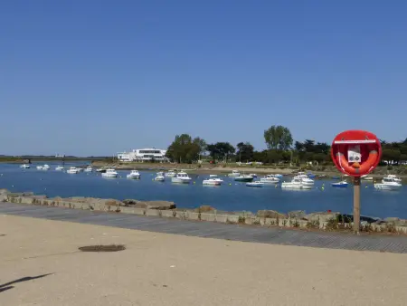 Maison rénovée 4 pièces, terrasse, parking, proche plage et centre-ville - Saint-Gilles-Croix-de-Vie - Photo 21