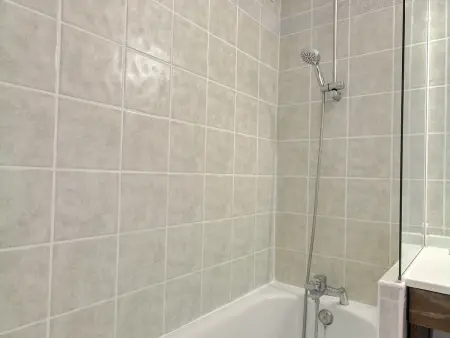 Charmant 2 pièces sur pistes, balcon sud, animaux admis, Wi-Fi - Photo 9