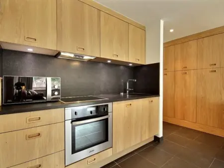 Appartement rénové avec terrasse et accès direct aux pistes - Photo 7