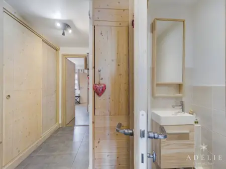 Charmant 3 pièces aux pieds des pistes avec balcon, parking et WiFi - Photo 10
