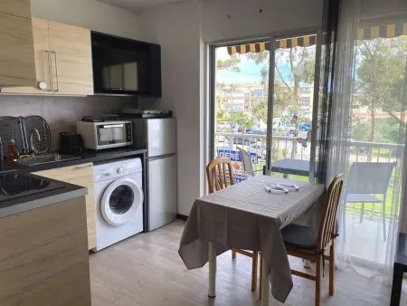 Appartement T1 à Balaruc-les-Bains avec WIFI - Équipement complet, idéal pour 2 personnes - Photo 7