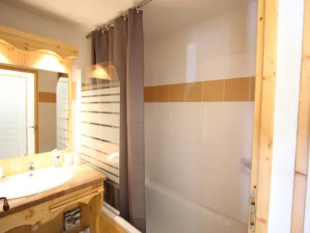 Studio 25m² au pied des pistes avec terrasse à Chamrousse - Photo 3