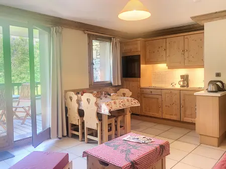 Appartement cosy au pied des pistes avec balcon et parking - Photo 8