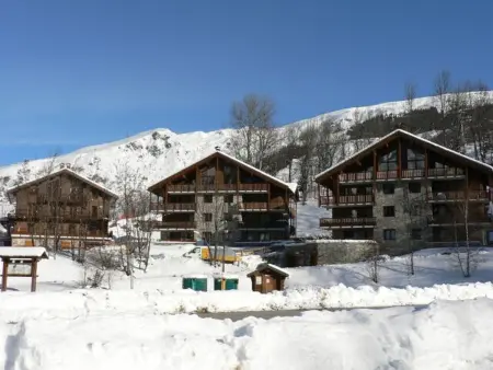 Appartement cosy au pied des pistes avec balcon et parking - Photo 14