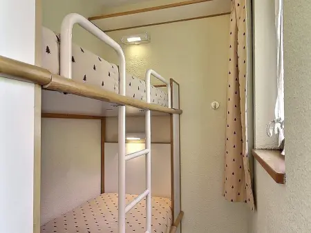Studio-cabine pour 4 au pied des pistes, vue balcon - Photo 7