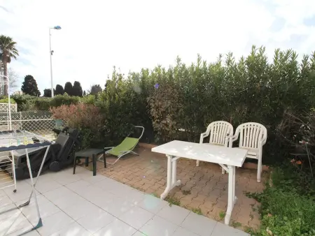 T2 avec jardinet, cuisine équipée, parking privatif - Photo 10