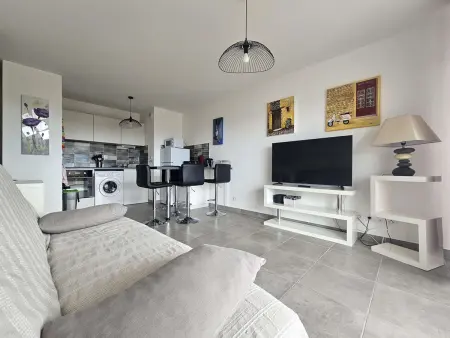 Appartement T2 avec balcon, parking privé, wifi - Balaruc-les-Bains - Photo 1