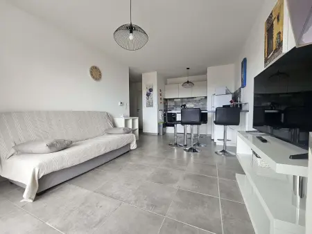Appartement T2 avec balcon, parking privé, wifi - Balaruc-les-Bains - Photo 2