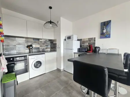 Appartement T2 avec balcon, parking privé, wifi - Balaruc-les-Bains - Photo 4