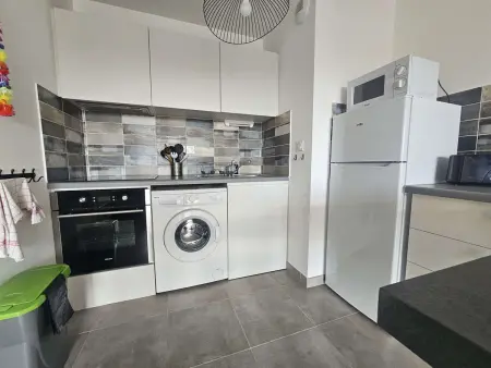 Appartement T2 avec balcon, parking privé, wifi - Balaruc-les-Bains - Photo 5