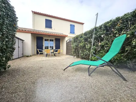 Maison 3 pièces près de la plage avec piscine, terrasse, et parking à Bretignolles-sur-Mer. - Photo 21