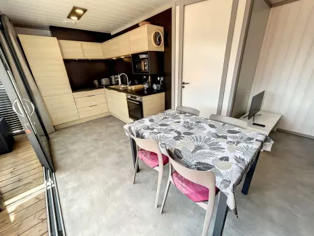 Chalet cosy 4 pers - Piscine chauffée - Proche plage et commerces - Terrasse et jardin privés - Photo 4