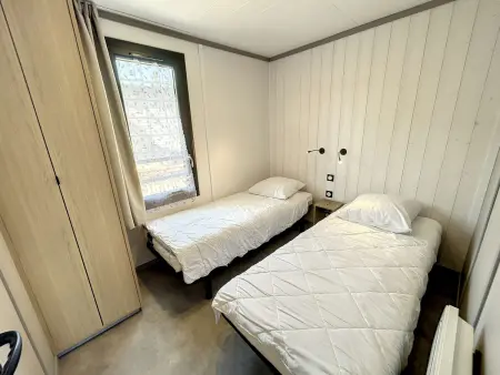 Chalet cosy 4 pers - Piscine chauffée - Proche plage et commerces - Terrasse et jardin privés - Photo 9