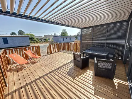 Chalet cosy 4 pers - Piscine chauffée - Proche plage et commerces - Terrasse et jardin privés - Photo 13