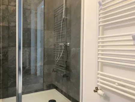 Appartement neuf avec balcon, proche du port de Perros-Guirec - Photo 10