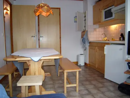 Appartement 3 pièces, 4 pers, skis aux pieds, balcon, parking, proche village - Photo 1