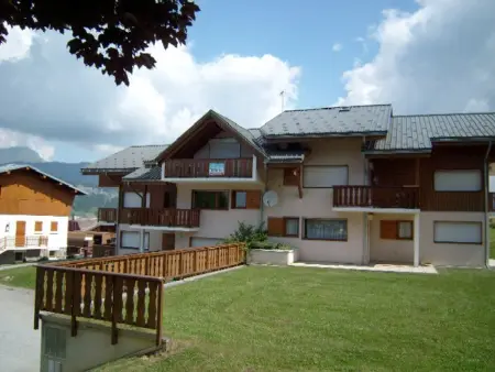 Appartement 3 pièces, 4 pers, skis aux pieds, balcon, parking, proche village - Photo 3