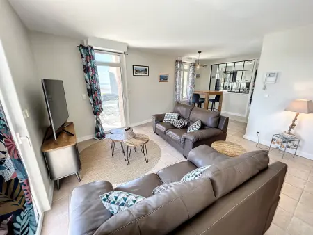 Appartement rénové avec ascenseur - Proche plage et centre-ville - Photo 6