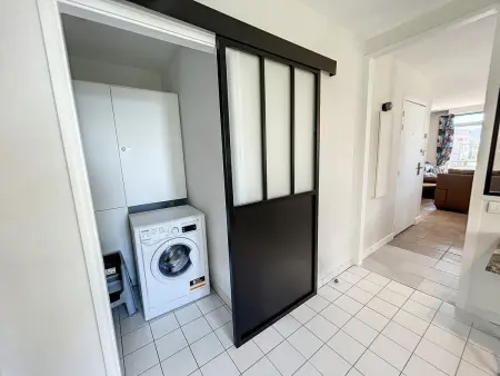 Appartement rénové avec ascenseur - Proche plage et centre-ville - Photo 13