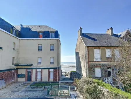 Appartement rénové avec ascenseur - Proche plage et centre-ville - Photo 22