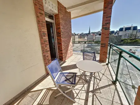Appartement rénové avec ascenseur - Proche plage et centre-ville - Photo 26
