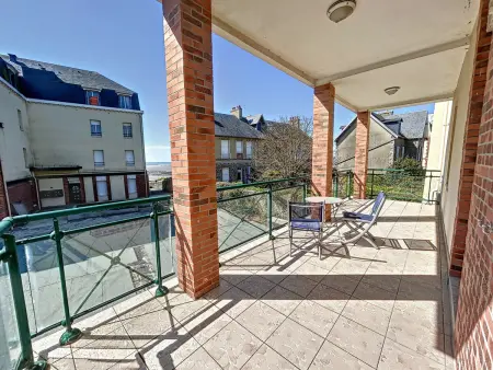 Appartement rénové avec ascenseur - Proche plage et centre-ville - Photo 27