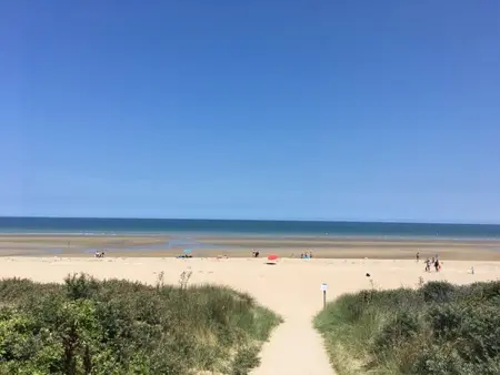 Duplex en front de mer avec balcon à Merville-Franceville-Plage - Photo 12