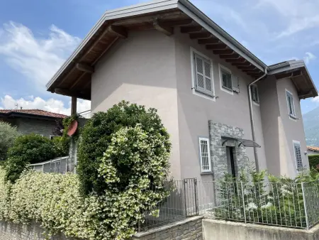 Luxury House, Maison 6 personnes à Colico - Photo 1