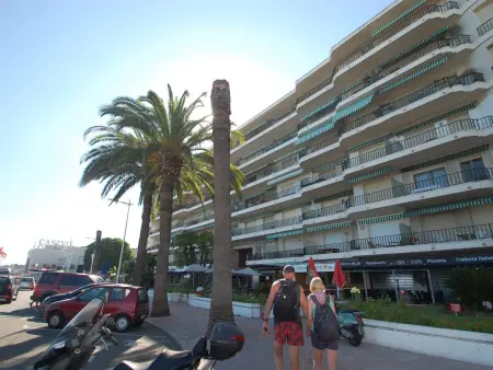 Agréable 2P moderne en centre-ville proche mer avec balcon - Photo 10