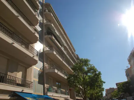 Agréable 2P moderne en centre-ville proche mer avec balcon - Photo 12