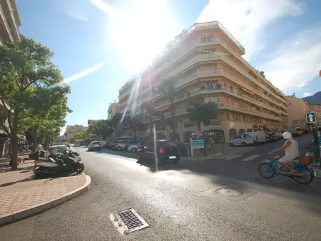 Agréable 2P moderne en centre-ville proche mer avec balcon - Photo 13