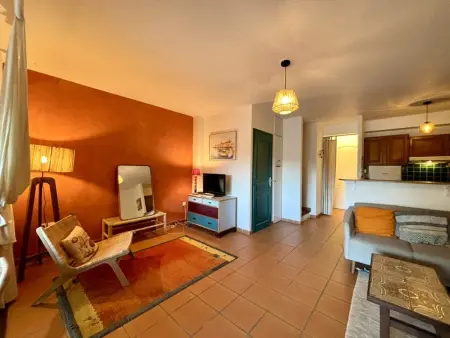 Villa à Cavalaire-sur-Mer avec piscine, sauna, parking et animaux acceptés - Photo 7