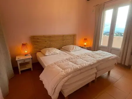 Villa à Cavalaire-sur-Mer avec piscine, sauna, parking et animaux acceptés - Photo 12