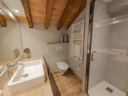 Chalet confortable 10 pers. au centre de St Martin de Belleville, proche téléski et commodités - Photo 12