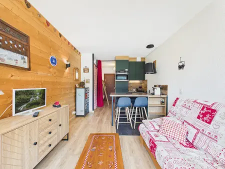 Appartement cosy aux pieds des pistes avec piscine et tennis, proche du centre des Gets - Photo 3